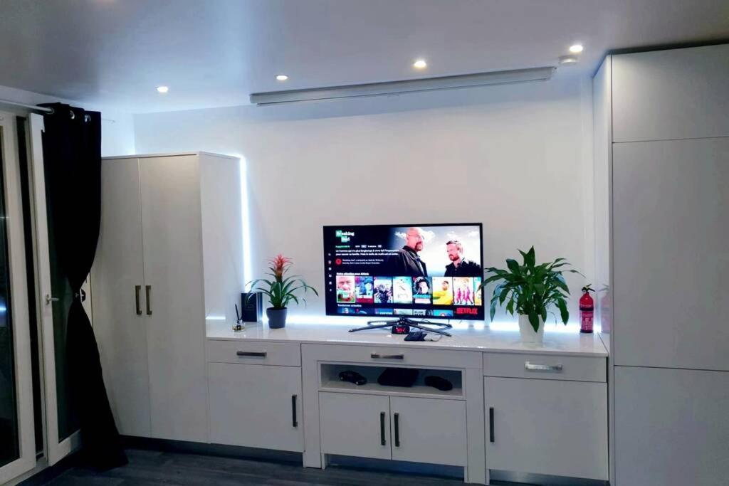 Superbe Studio De 30M2 Proche De Paris Poissy Eksteriør billede